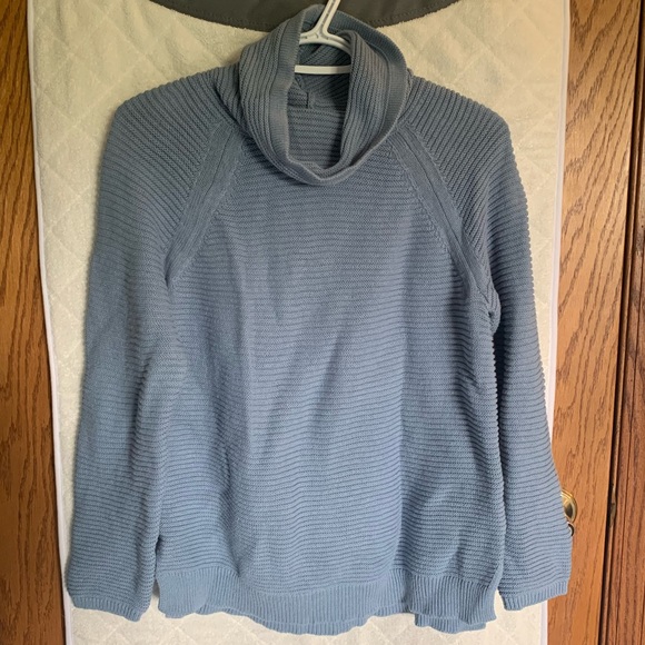 Kenneth Cole Reaction Sweater, knit blue turtleneck, size medium - Picture 1 of 4